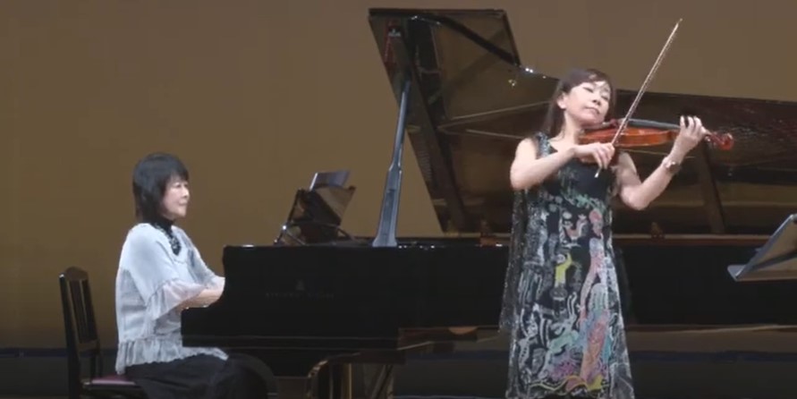 ■演奏：ヴァイオリン 樋口利歌、ピアノ 荒木洋子
